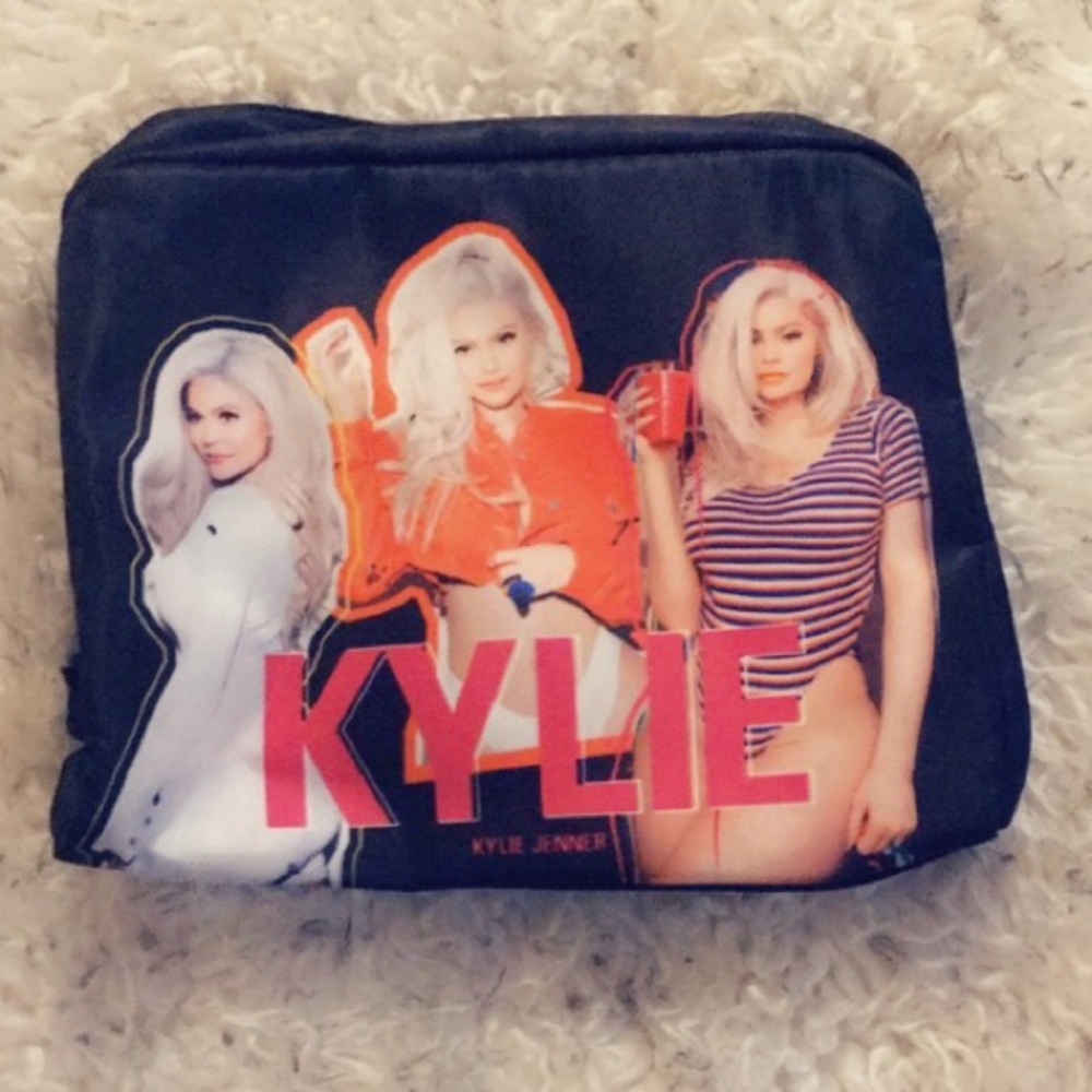 Kylie Jenner Kylie Cosmetics Makeup Bag
